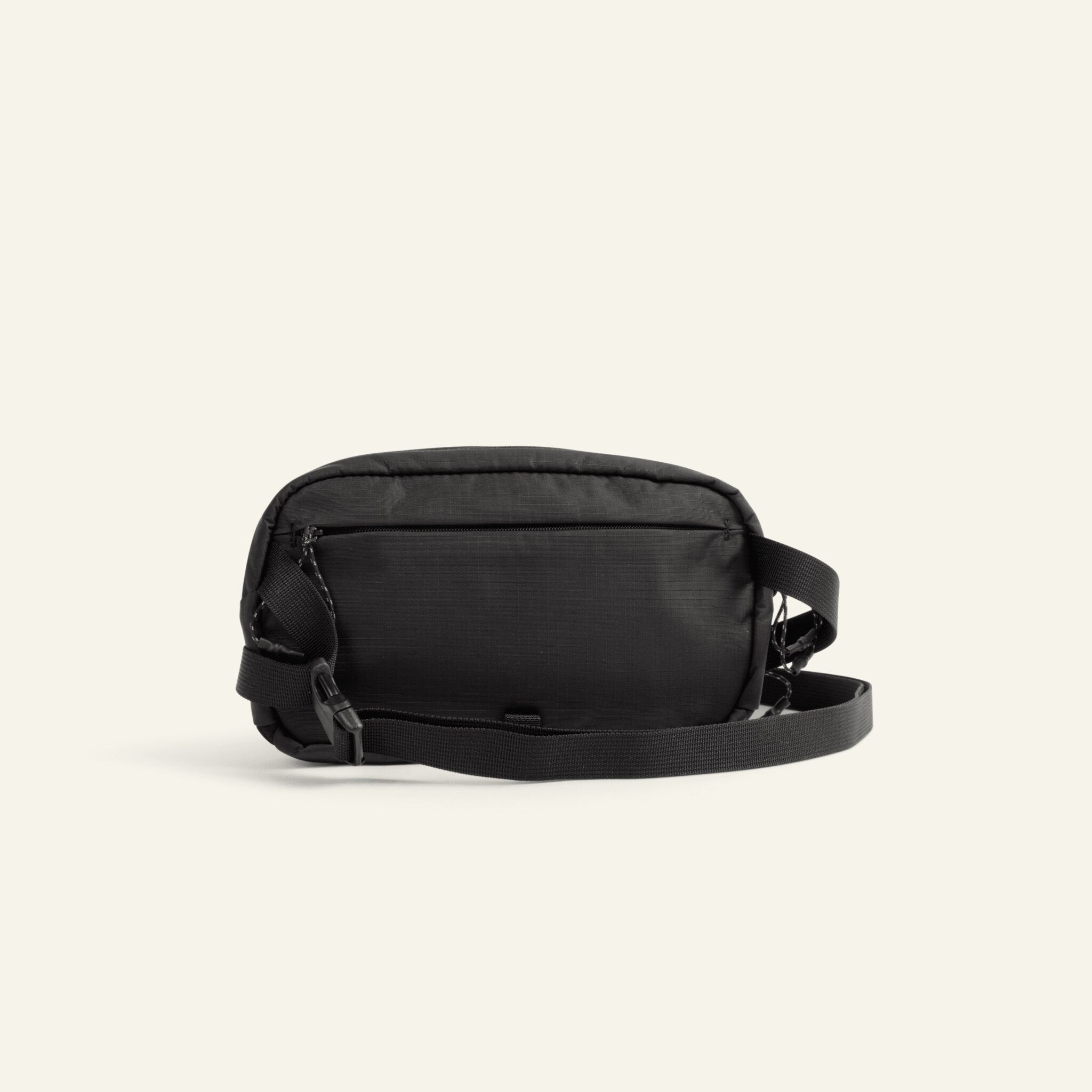 fjorden-take-sling-1-5l-umh-ngetasche-schwarz-minimalistisch image 3