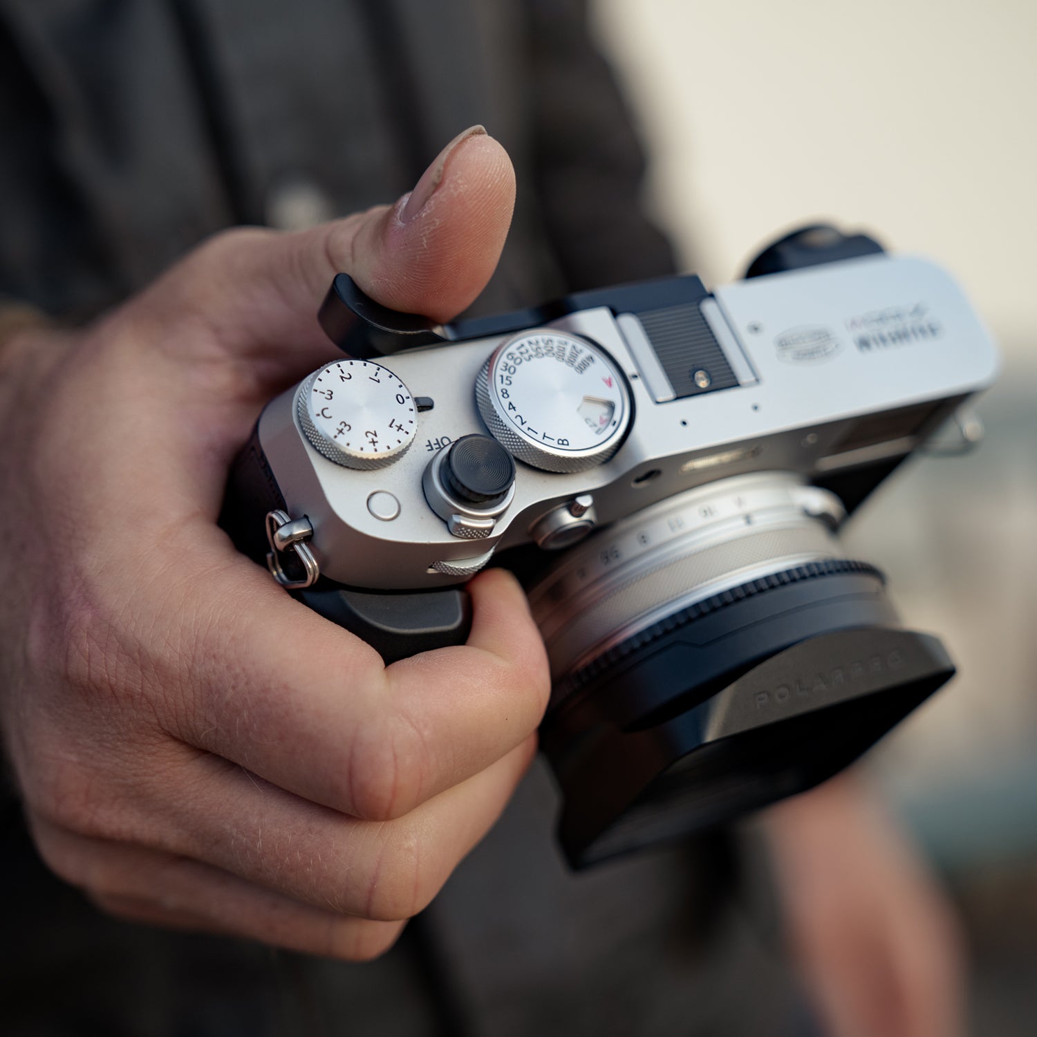 polarpro-helix-magflip-hood-fuji-x100-schwarz-blende image 5
